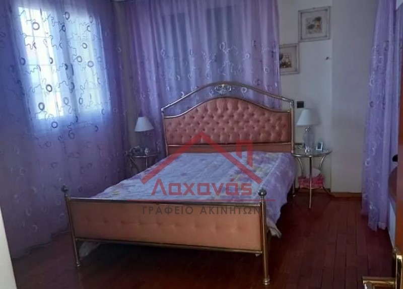 Πωλείται μεζονέτα στον Άγιο Στέφανο 18 Πωλείται μεζονέτα στον Άγιο Στέφανο 17