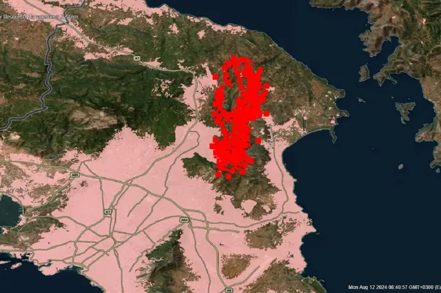 Ανεξέλεγκτη η πύρινη λαίλαπα, μέτωπο 30 χλμ. - Στις φλόγες Πεντέλη, Ανατολή και Γραμματικό 4 Ανεξέλεγκτη η πύρινη λαίλαπα, μέτωπο 30 χλμ. - Στις φλόγες Πεντέλη, Ανατολή και Γραμματικό 3