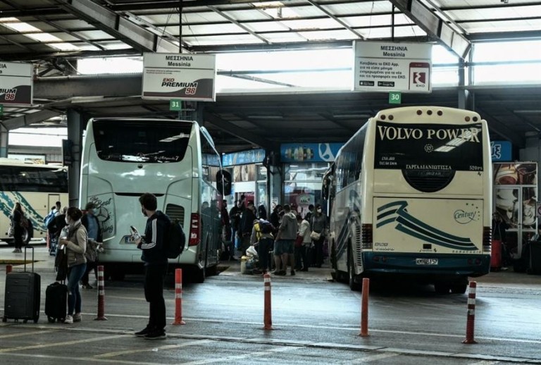 Πυροβολισμοί μέσα στα ΚΤΕΛ Κηφισού: Άνθρωποι έτρεχαν πανικόβλητοι 1