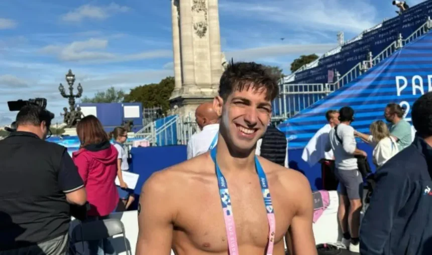 Άλκης Κυνηγάκης: “Ήπια το νερό του Σηκουάνα - Θα δούμε...” 1