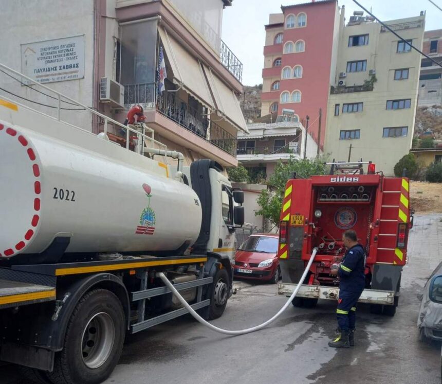 Πυρκαγιά από κεραυνό στο Σχιστό 2 Πυρκαγιά από κεραυνό στο Σχιστό 1