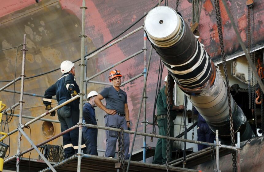 Nαυπηγεία Σκαραμαγκά: Επισκευή υψηλής τεχνογνωσίας σε δεξαμενόπλοιο 1