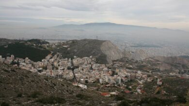 Δεκάδες οικογένειες χάνουν τα σπίτια τους στο Σχιστό Κορυδαλλού 38