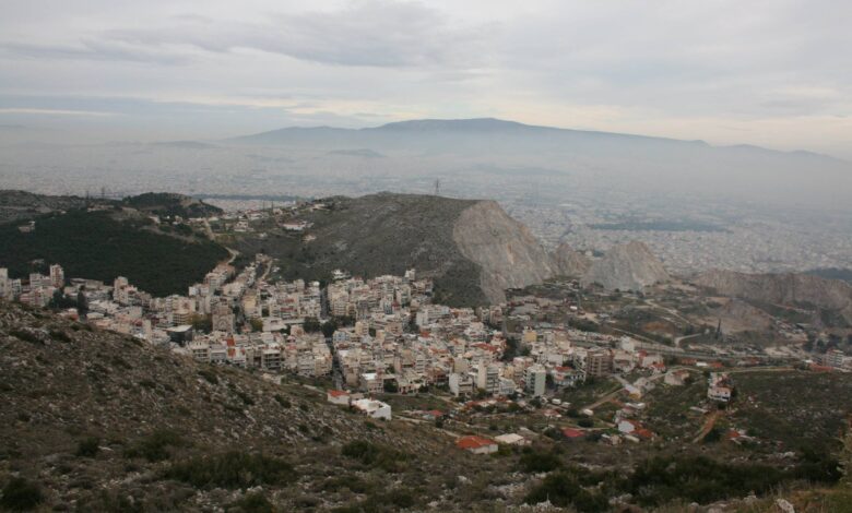 Δεκάδες οικογένειες χάνουν τα σπίτια τους στο Σχιστό Κορυδαλλού 2 Δεκάδες οικογένειες χάνουν τα σπίτια τους στο Σχιστό Κορυδαλλού 1