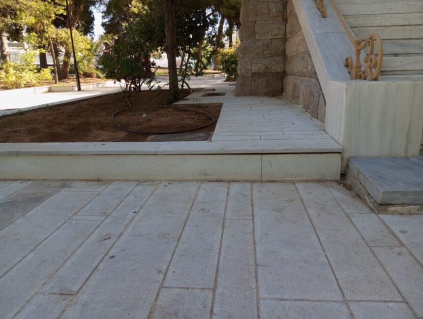 Παλατάκι: "Κάτι δεν πάει καθόλου καλά..." 2 Παλατάκι: "Κάτι δεν πάει καθόλου καλά..." 1