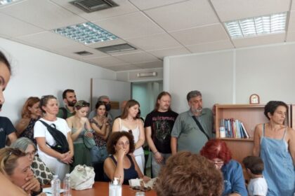 Τι γίνεται στα σχολεία δύο μήνες από την έναρξη του σχολικού έτους; 7