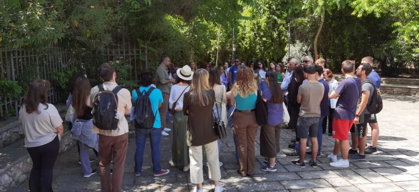 Περίπατος με αρχαιολογική ξενάγηση στη Μονή Δαφνίου και το Ιερό της Αφροδίτης 1