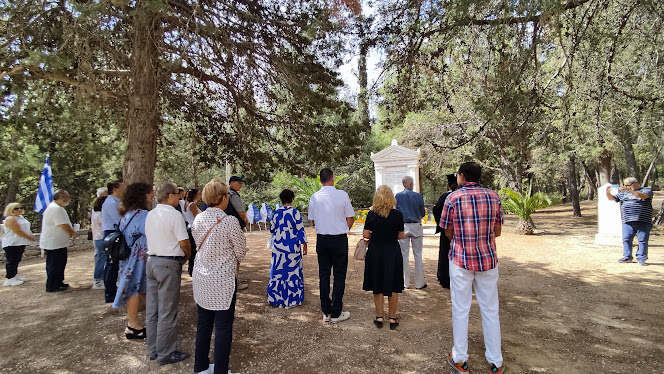 Ήρωες στα αζήτητα: Τελέστηκε το μνημόσυνο των εκτελεσθέντων από τους Γερμανούς στον Διομήδειο Κήπο 6 Ήρωες στα αζήτητα: Τελέστηκε το μνημόσυνο των εκτελεσθέντων από τους Γερμανούς στον Διομήδειο Κήπο 5