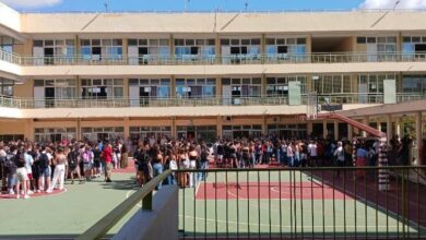 "Από τις θεωρίες γκώσαμε ! Έργο για τα παιδιά στα σχολειά θα δούμε;" 23