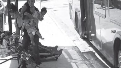 Μητέρα με μωρό στη δημόσια συγκοινωνία μιας χώρας με σοβαρή υπογεννητικότητα 66
