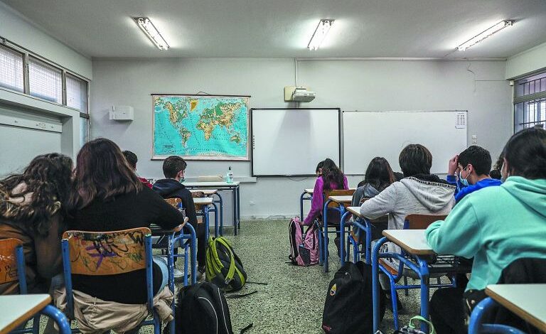 Ανοιχτή επιστολή των δημάρχων Ικαρίας, Καισαριανής, Πετρούπολης, Τυρνάβου και Χαϊδαρίου για την κατάργηση των Σχολικών Επιτροπών 2 Ανοιχτή επιστολή των δημάρχων Ικαρίας, Καισαριανής, Πετρούπολης, Τυρνάβου και Χαϊδαρίου για την κατάργηση των Σχολικών Επιτροπών 1