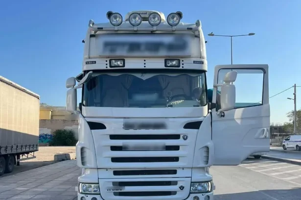 Συνελήφθη οδηγός φορτηγού στο Αιγάλεω 19