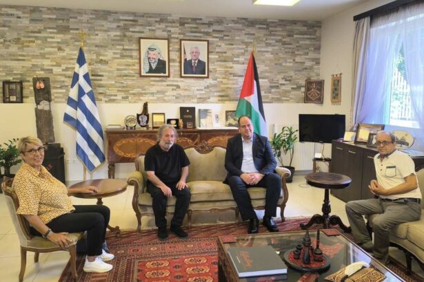 Συνάντηση Μ. Σελέκου με τον Πρέσβη της Παλαιστίνης 23