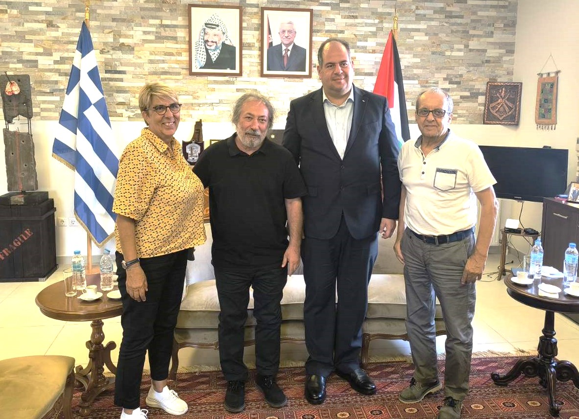 Συνάντηση Μ. Σελέκου με τον Πρέσβη της Παλαιστίνης 4 Συνάντηση Μ. Σελέκου με τον Πρέσβη της Παλαιστίνης 3