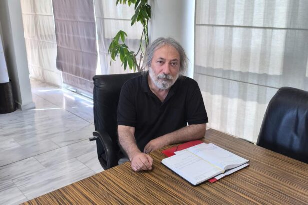 "Στο πλευρό των εργαζομένων": Δήλωση στήριξης του Μιχάλη Σελέκου προς τη δημοτική αρχή Καισαριανής 3