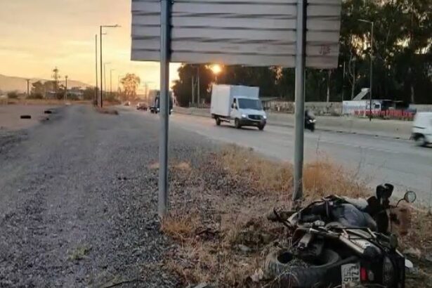 Σοβαρό τροχαίο στο ύψος της Χαλυβουργικής: Οδηγός μηχανής, πατέρας τριών παιδιών, εγκαταλείφθηκε αιμόφυρτος 33