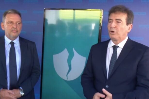 Χρυσοχοΐδης στη ΔΕΘ: Ασφαλείς Πόλεις - Δίπλα στον Πολίτη - Εγκαινίασε το Πληροφοριακό Κέντρο της ΕΛ.ΑΣ. 31