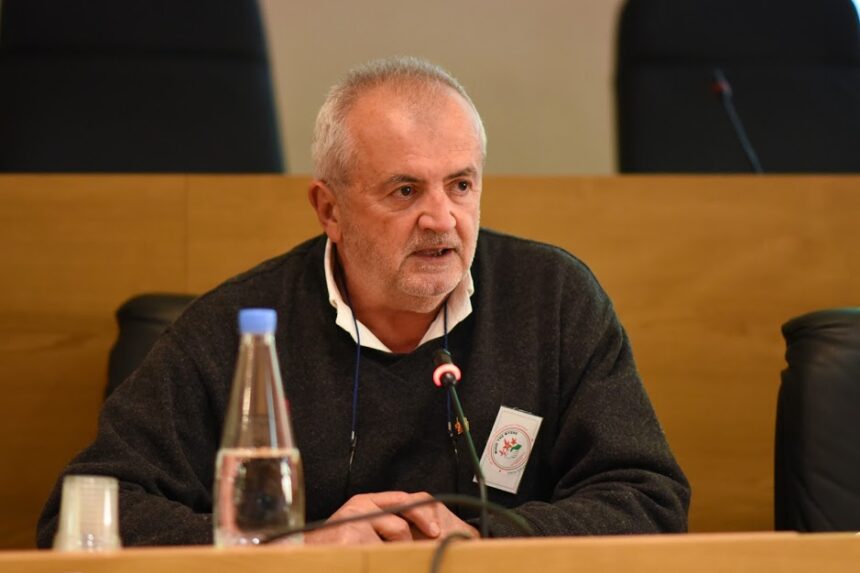 "Προς την εφημερίδα Χαϊδάρι Σήμερα και κάθε ενδιαφερόμενο" 1