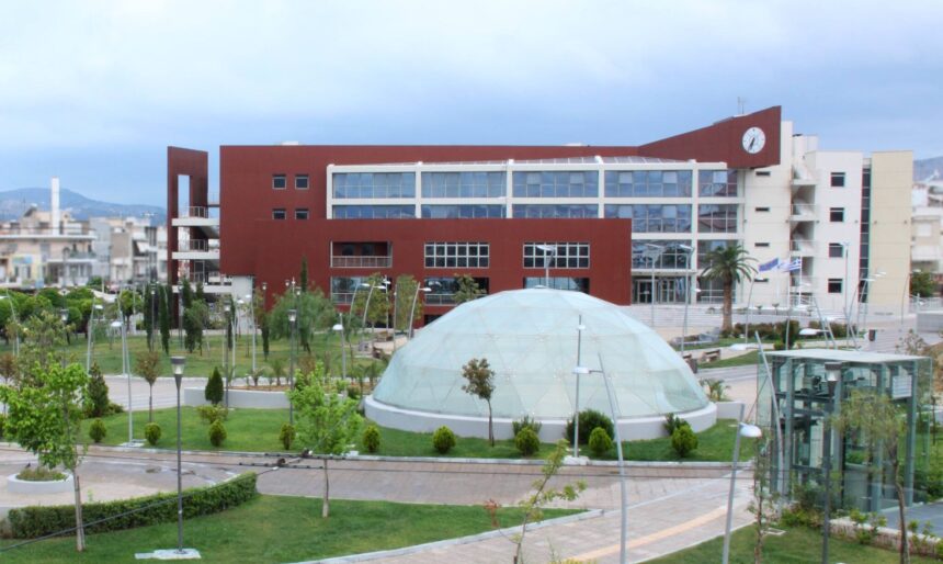 "Παρίσι της Ελλάδας" και με τη βούλα το Περιστέρι: Εξωφρενική αύξηση δημοτικών τελών το 2025 1