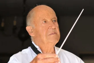 Μίμης Πλέσσας: 10 τραγούδια που έγραψαν ιστορία στον ελληνικό κινηματογράφο 35
