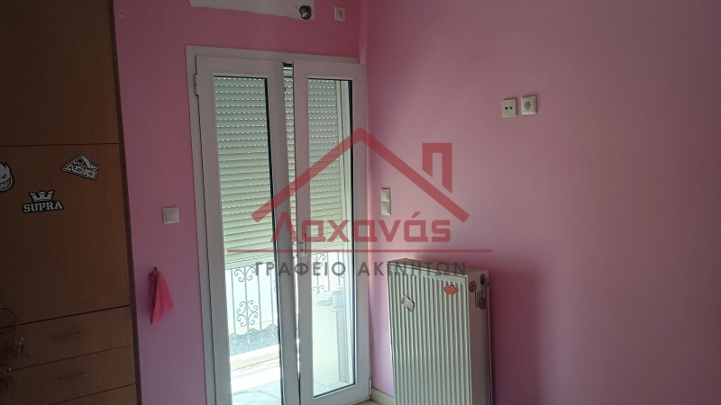 Πωλείται μεζονέτα 3ου-4ου ορόφου στη Νίκαια 10 Πωλείται μεζονέτα 3ου-4ου ορόφου στη Νίκαια 9