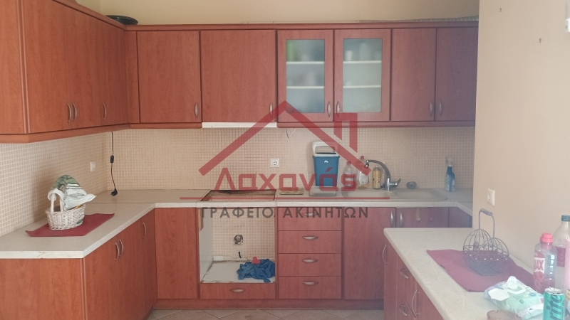 Πωλείται μεζονέτα 3ου-4ου ορόφου στη Νίκαια 6 Πωλείται μεζονέτα 3ου-4ου ορόφου στη Νίκαια 5