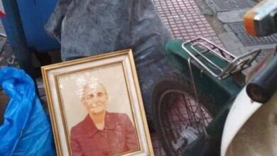"Έβαλε τα καλά της και πήγε στον φωτογράφο..." 1