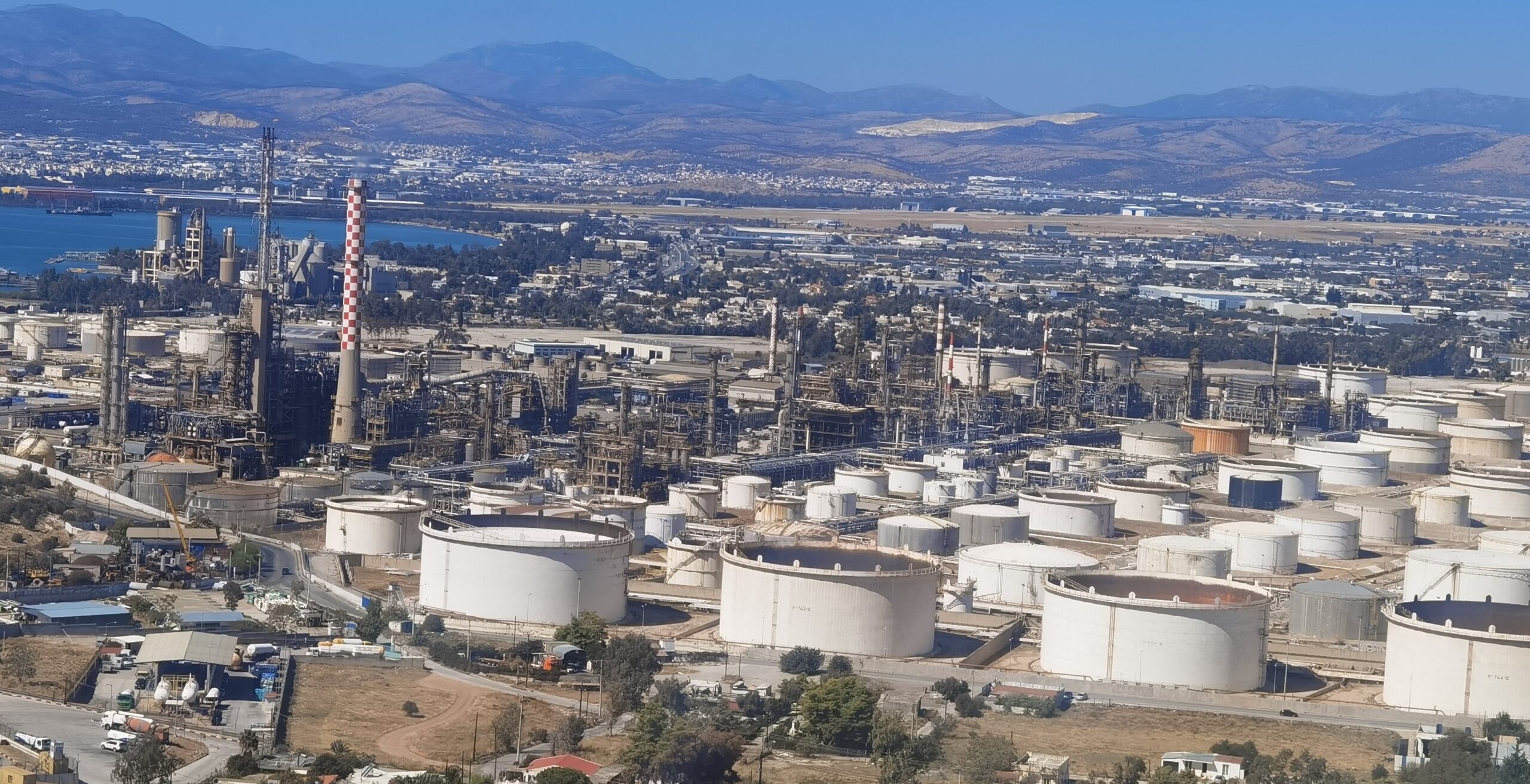 Επέκταση των ΕΛΠΕ: Το γιγάντιο επενδυτικό σχέδιο και οι αντιδράσεις 4 Επέκταση των ΕΛΠΕ: Το γιγάντιο επενδυτικό σχέδιο και οι αντιδράσεις 3