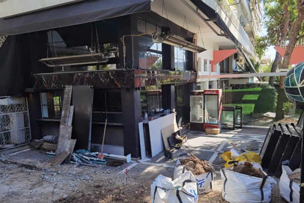 Ανοίγει και πάλι ιστορικό μαγαζί στο Χαϊδάρι, με γενική ανακαίνιση 7