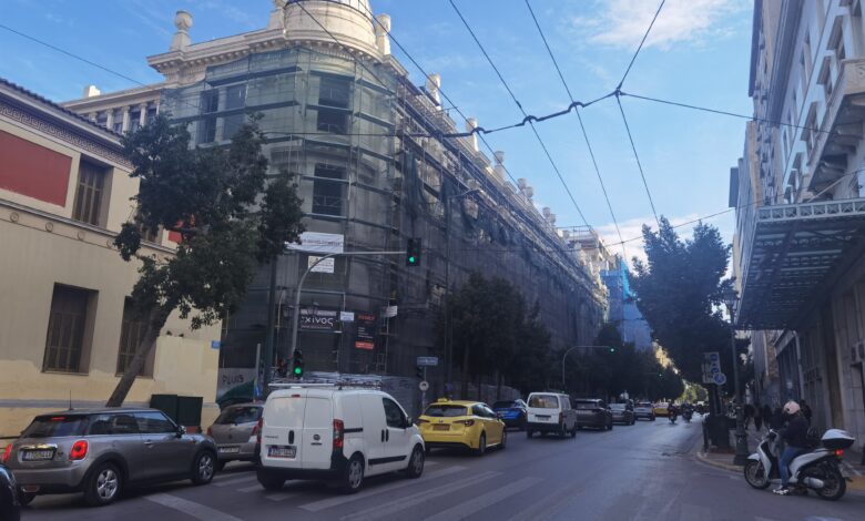 Οδός Σταδίου: Οργασμός ανακαίνισης ιστορικών κτηρίων μεταμορφώνει τη "βιτρίνα της Αθήνας" - Τι κατασκευάζεται 1 οδός σταδίου