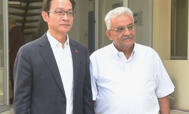 Στον Πολυχώρο ΒΙΟΧΡΩΜ παράρτημα του Πανεπιστημίου της Σαγκάης 2 Στον Πολυχώρο ΒΙΟΧΡΩΜ παράρτημα του Πανεπιστημίου της Σαγκάης 1