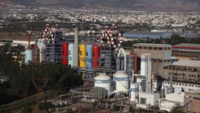 "Στα μαχαίρια" Χαλυβουργική - Δήμος Ελευσίνας 56