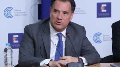 Γιατροί Αττικού προς Άδωνι: Και νανογιλέκα φορέσαμε για να τα βγάλουμε πέρα... 22