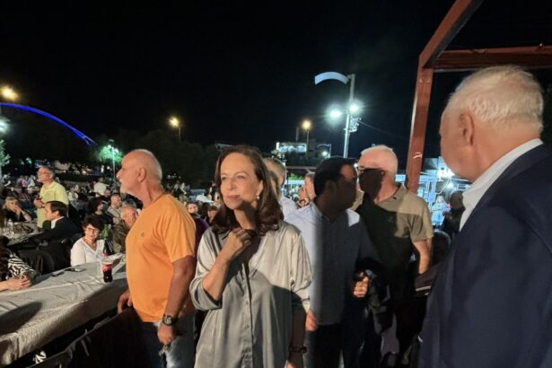 Στο Χαϊδάρι η Άννα Διαμαντοπούλου, λίγο πριν την κρίσιμη κάλπη 27
