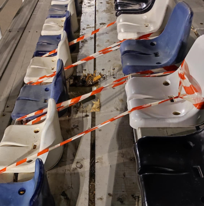 Ελαφρύς τραυματισμός πολίτη στην κερκίδα του γηπέδου "Τάκης Χαραλαμπίδης" 6 Ελαφρύς τραυματισμός πολίτη στην κερκίδα του γηπέδου "Τάκης Χαραλαμπίδης" 5