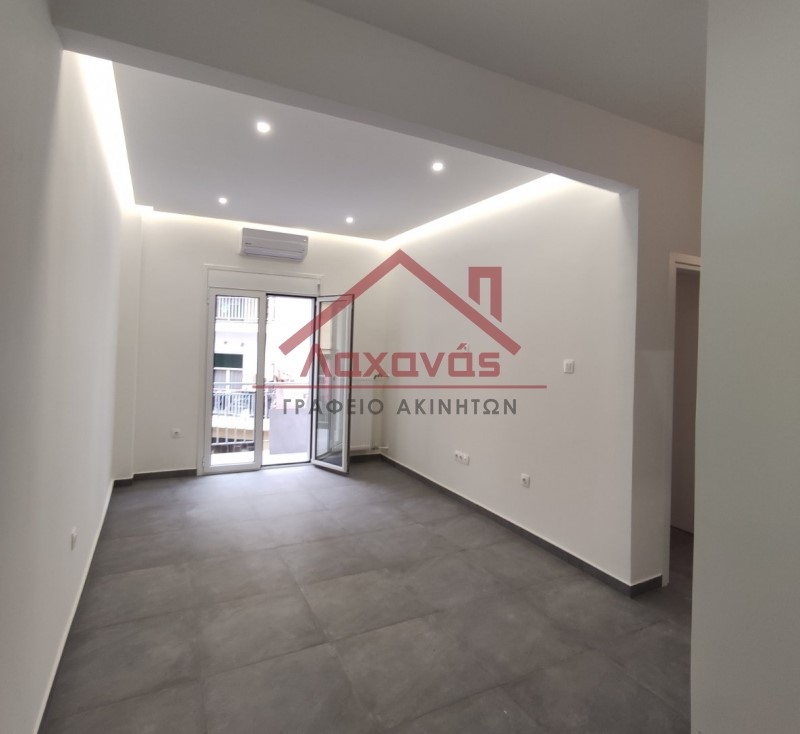 Πωλείται διαμέρισμα στα Πετράλωνα, 100 μ. από τον Ηλεκτρικό 1