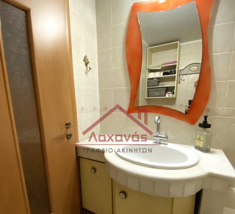 Πωλείται ανακαινισμένο διαμέρισμα σε διπλοκατοικία στο Ίλιον 10 Πωλείται ανακαινισμένο διαμέρισμα σε διπλοκατοικία στο Ίλιον 9