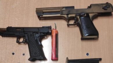 Αιγάλεω: Συνελήφθη 29χρονος με αεροβόλα όπλα 1