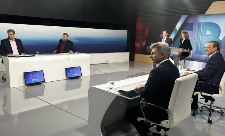 Κάλπη εκλογής προέδρου ΣΥΡΙΖΑ ΠΣ στο Δημαρχείο Χαϊδαρίου 2 Κάλπη εκλογής προέδρου ΣΥΡΙΖΑ ΠΣ στο Δημαρχείο Χαϊδαρίου 1