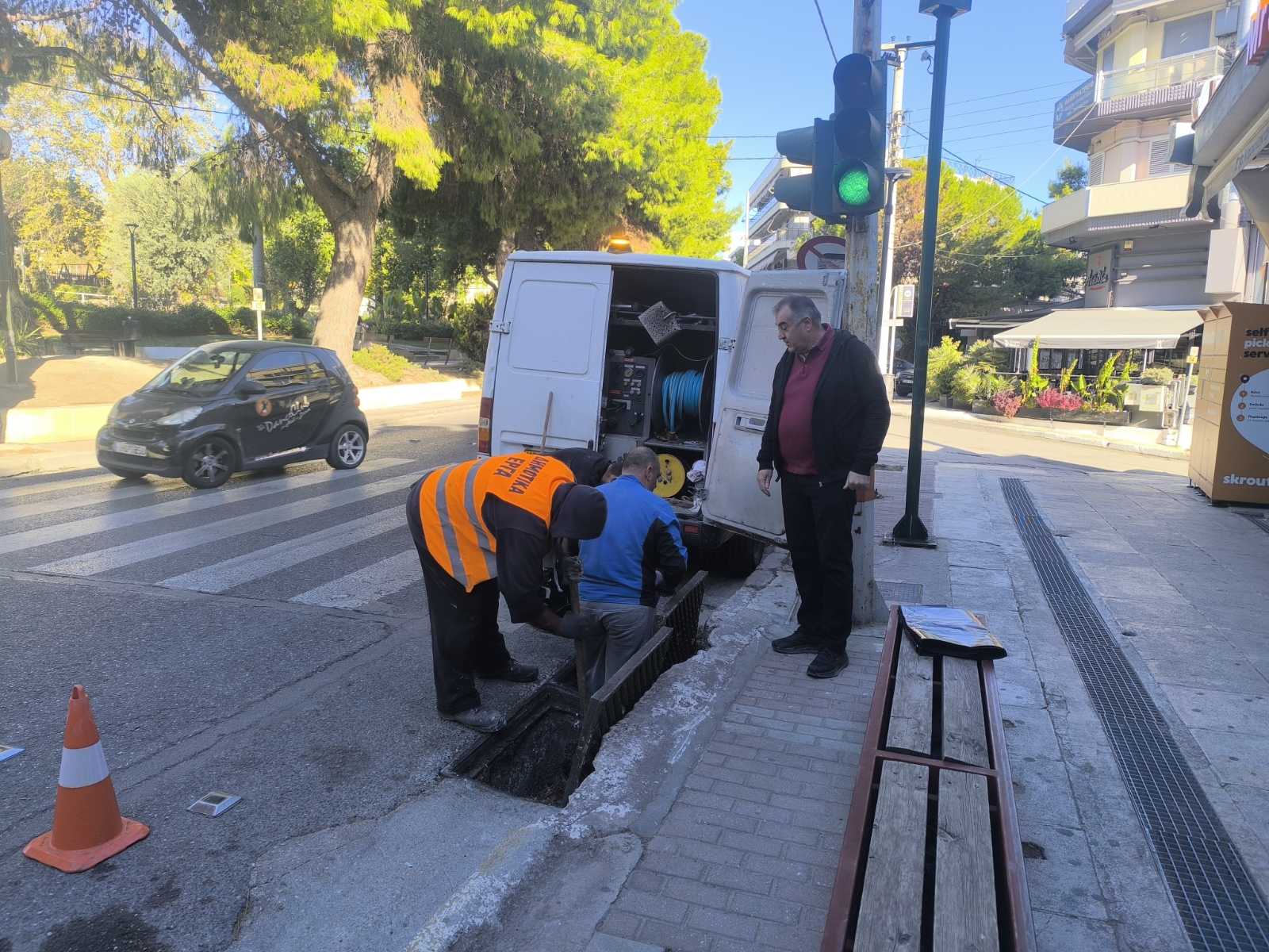 Εντοπίστηκε διαρροή αγωγού αποχέτευσης στο κεντρικό Χαϊδάρι 4 Εντοπίστηκε διαρροή αγωγού αποχέτευσης στο κεντρικό Χαϊδάρι 3