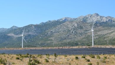 Σκυλακάκης: Δεν μπορεί ο μισθωτός των 1.300 ευρώ να πληρώνει επιδοτήσεις στους επενδυτές πράσινης ενέργειας 23