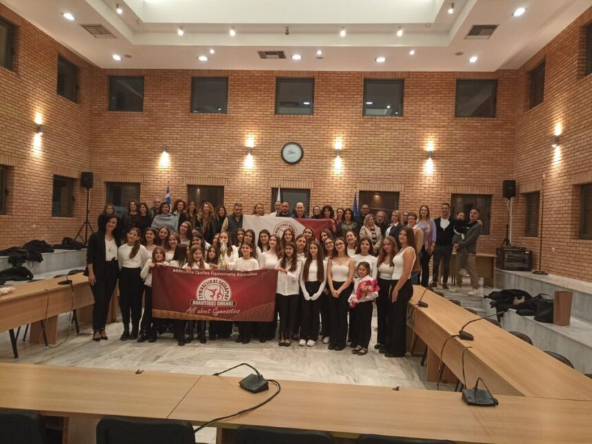 Ο Αθλητικός Όμιλος Γυμναστικής Χαϊδαρίου παρέδωσε στον Δήμαρχο το Κύπελλο της 1ης θέσης του ευρωπαϊκού τουρνουά 1