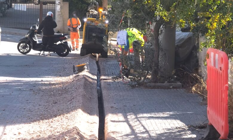 Γι' αυτό οι δρόμοι μας "μοιάζουν με εκείνους της Καμπούλ" 1 Ίνα στο σπίτι