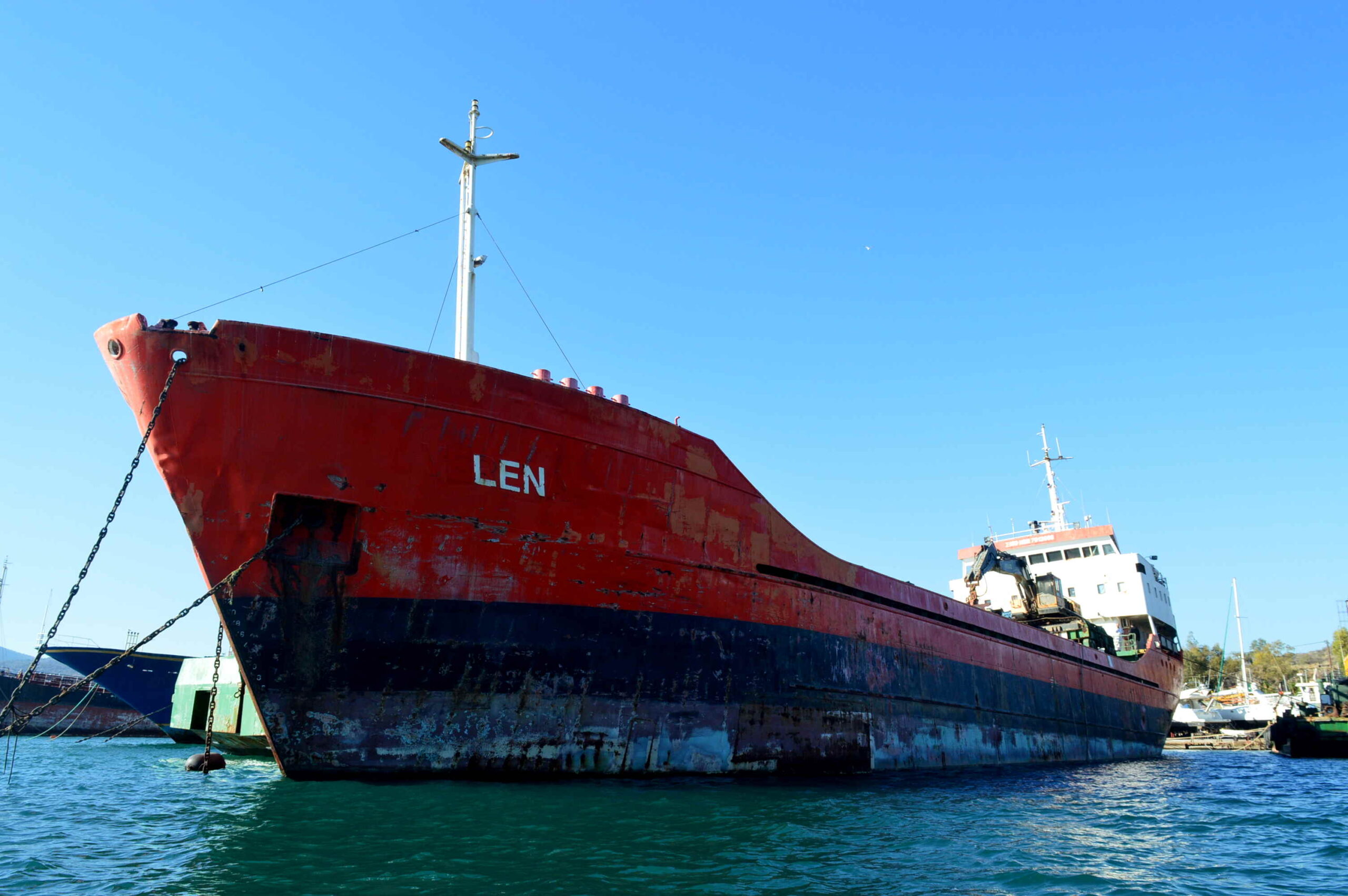 Μάστιγα τα παρατημένα πλοία - Οδηγήθηκε στην Τουρκία κι άλλο από τον Κόλπο της Ελευσίνας 3