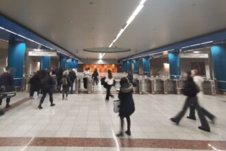 Ένοπλη ληστεία στον Σταθμό Αγία Μαρίνα 25