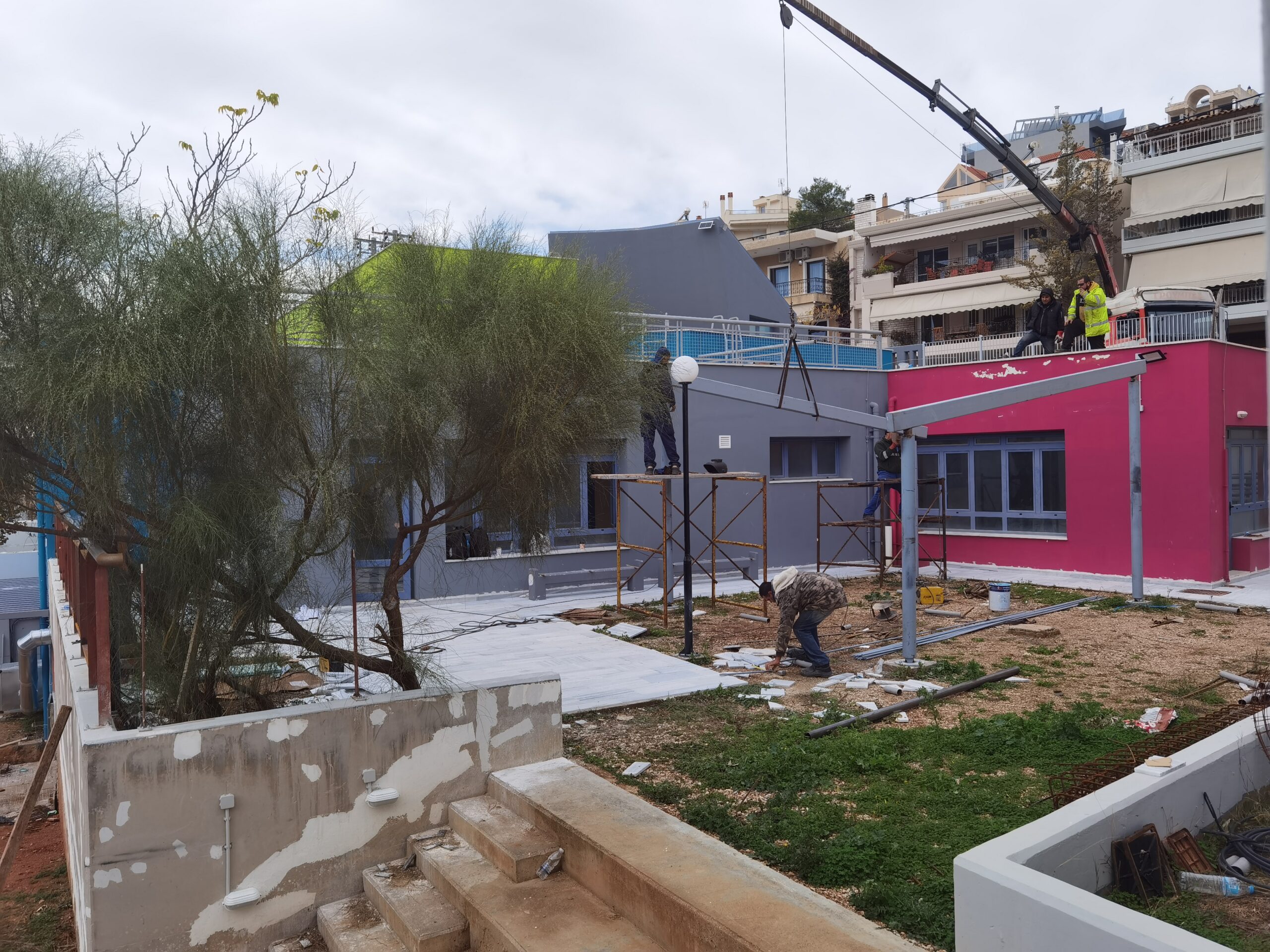 "Πυρετός" στο εργοτάξιο: Τελικές διαμορφώσεις στον εντυπωσιακό νέο Βρεφονηπιακό Σταθμό της ΔΥΠΑ στο Δάσος Χαϊδαρίου 10 "Πυρετός" στο εργοτάξιο: Τελικές διαμορφώσεις στον εντυπωσιακό νέο Βρεφονηπιακό Σταθμό της ΔΥΠΑ στο Δάσος Χαϊδαρίου 9