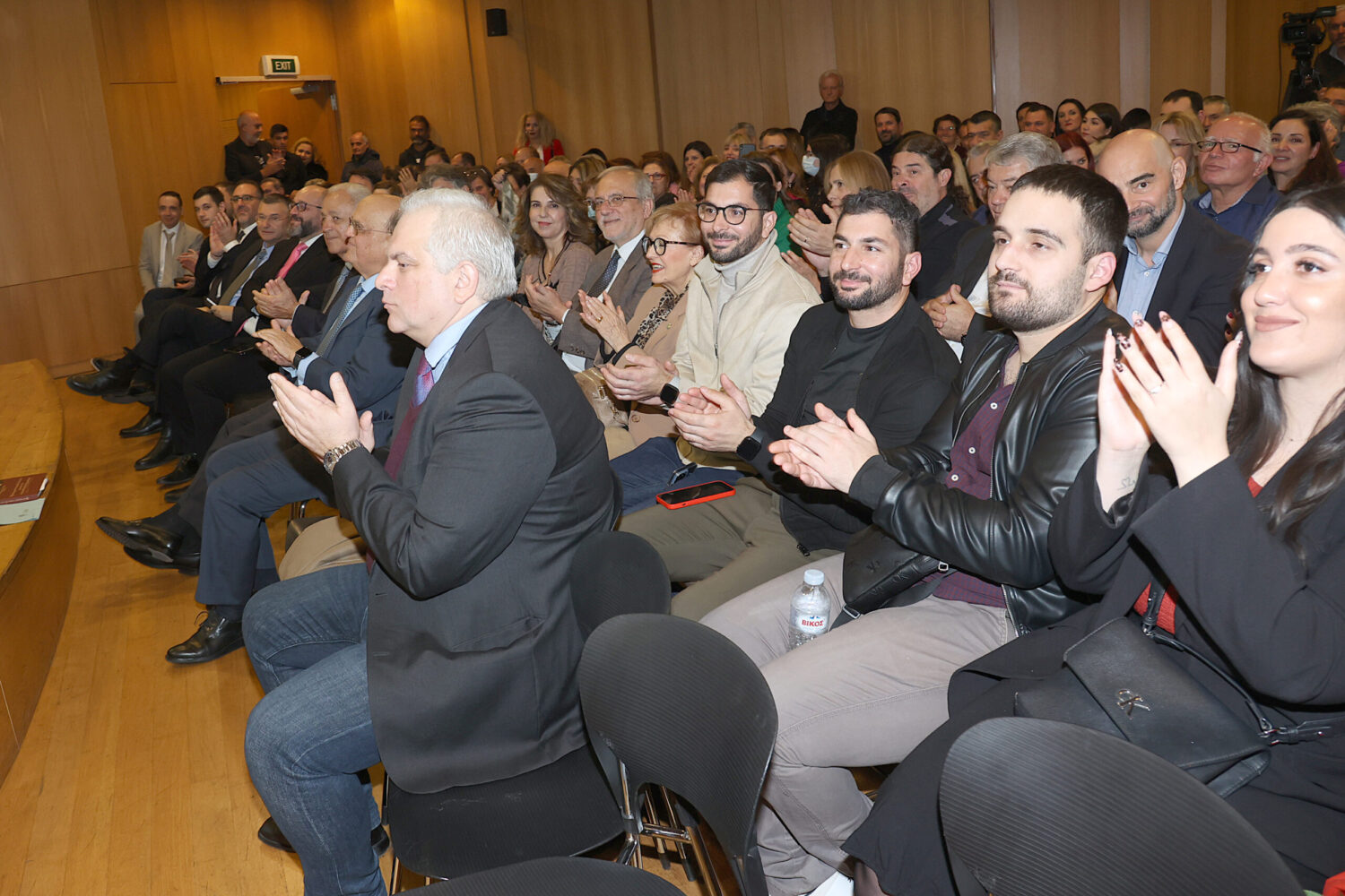 Το συγγραφικό έργο του Γιώργου Παπαχαρίση παρουσιάστηκε σε εκδήλωση στο Μέγαρο Μουσικής - Βίντεο 8 Το συγγραφικό έργο του Γιώργου Παπαχαρίση παρουσιάστηκε σε εκδήλωση στο Μέγαρο Μουσικής - Βίντεο 7