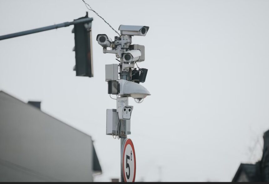 Οι νέες κάμερες της Αθήνας και οι οδηγοί 2 Οι νέες κάμερες της Αθήνας και οι οδηγοί 1