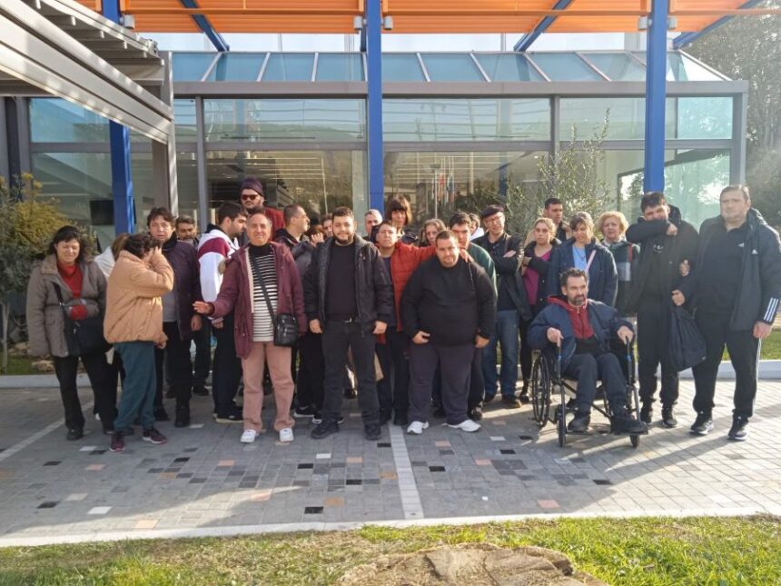 Το "Έρεισμα" επισκέφθηκε το ΜΕΚ Παιανίας και το Χριστουγεννιάτικο χωριό 1
