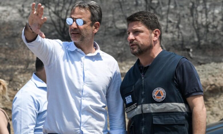 "Αντάρτης" ο Χαρδαλιάς; Πληθαίνουν οι ενδείξεις για ένταση στις σχέσεις του με το Μαξίμου 2 "Αντάρτης" ο Χαρδαλιάς; Πληθαίνουν οι ενδείξεις για ένταση στις σχέσεις του με το Μαξίμου 1